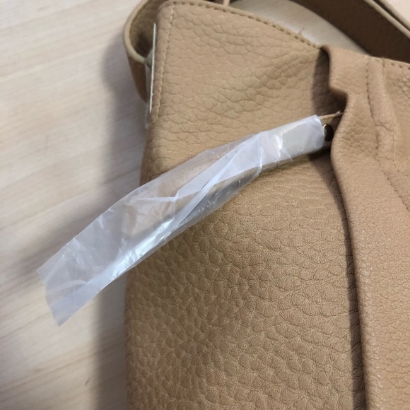 BNWT Kenneth Cole Reaction Hobo Bag - Picture 6 of 7